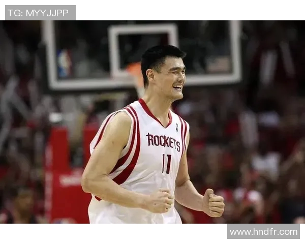 姚明全身图片欣赏与篮球生涯回顾带你领略巨人风采与运动魅力